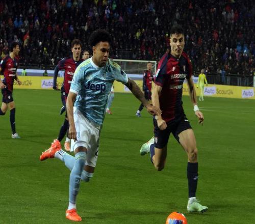 创新垂钓技,渔夫无需鱼,河中巧妙布,万博体育,万博体育官方网站,万博体育在线,万博体育登录,万博体育平台,万博体育下载,万博体育app